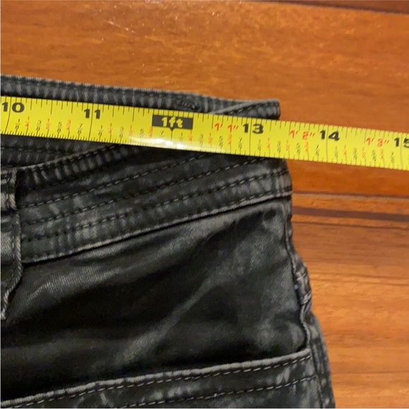 🥳 Today!!! Purchase Chanel dark gray factory distressed jeans. - Picture 9 of 11